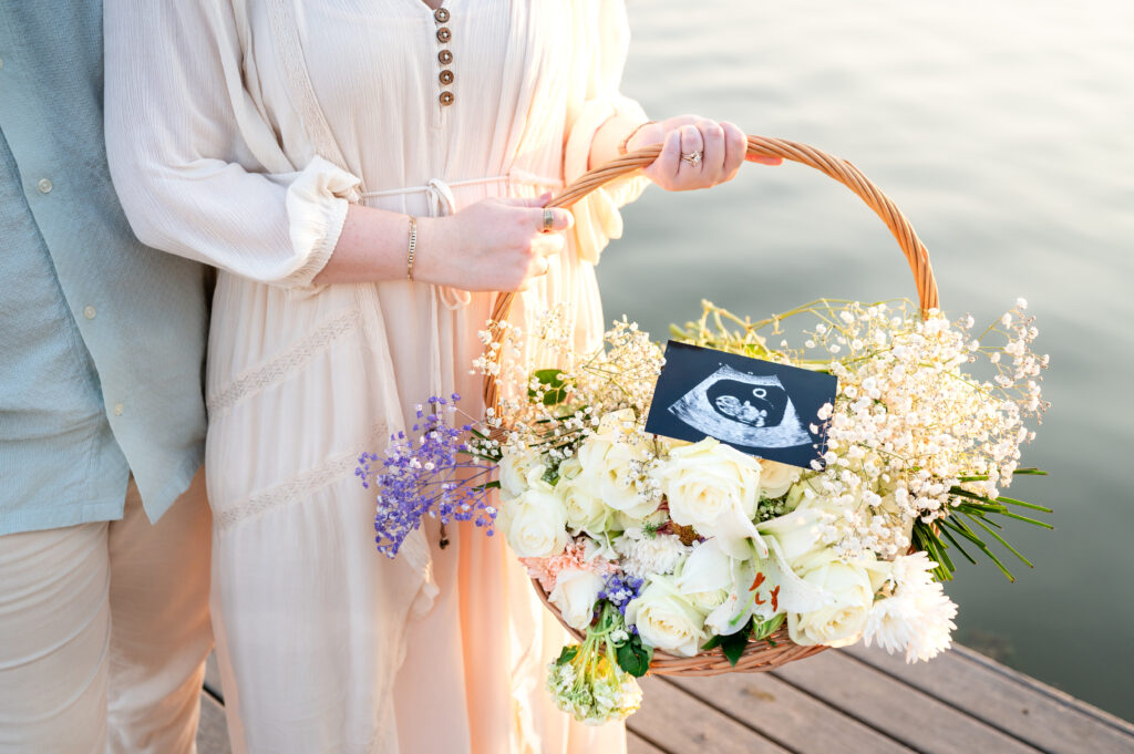 Old Hickory Lake Maternity Photos