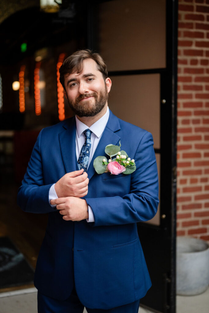 Groom Matt