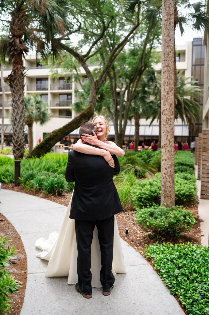 Hanna and father emotional