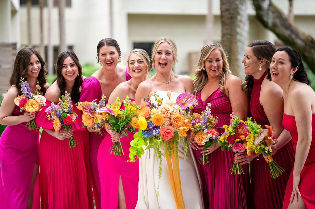 Hanna wedding photography with friends