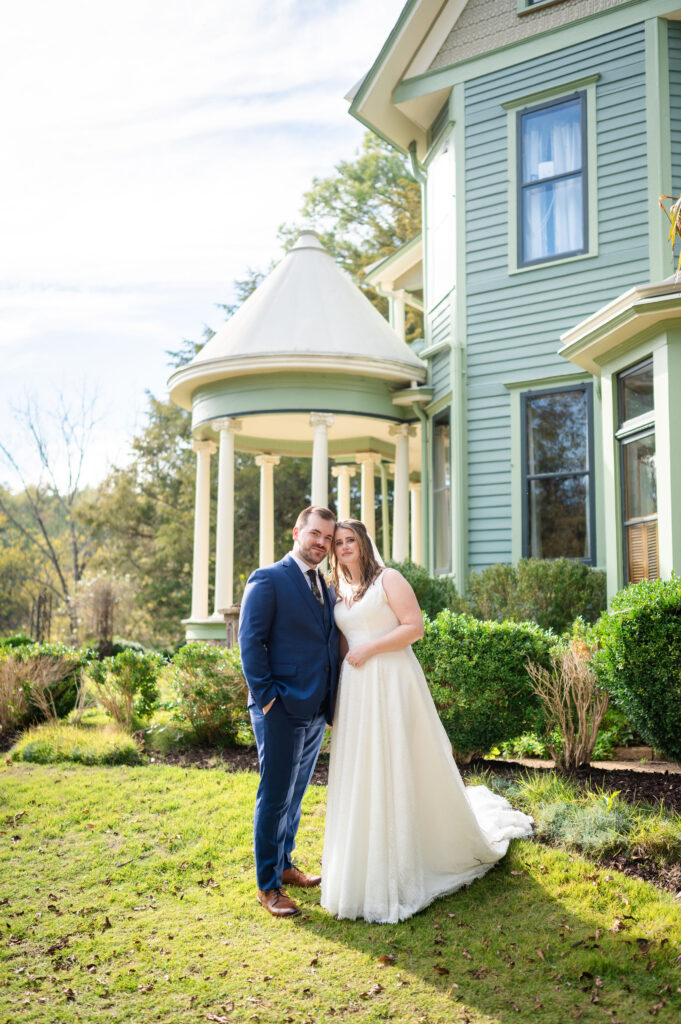 Lesleigh & Luke wedding Yarborough Mill