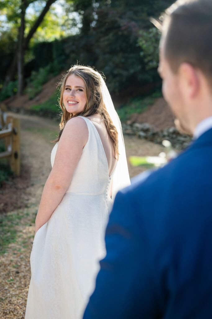 Lesleigh and Luke wedding photo session